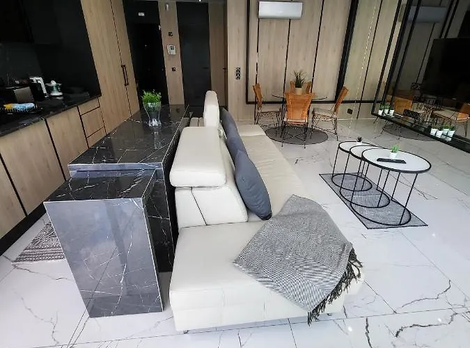 Sea View Luxury - Playa Del Duque Апартаменты *