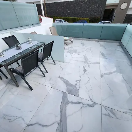 דירה Sea View Luxury - Playa Del Duque אדחה