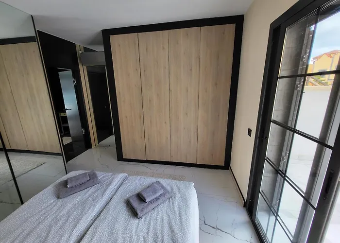 Sea View Luxury - Playa Del Duque דירה אדחה